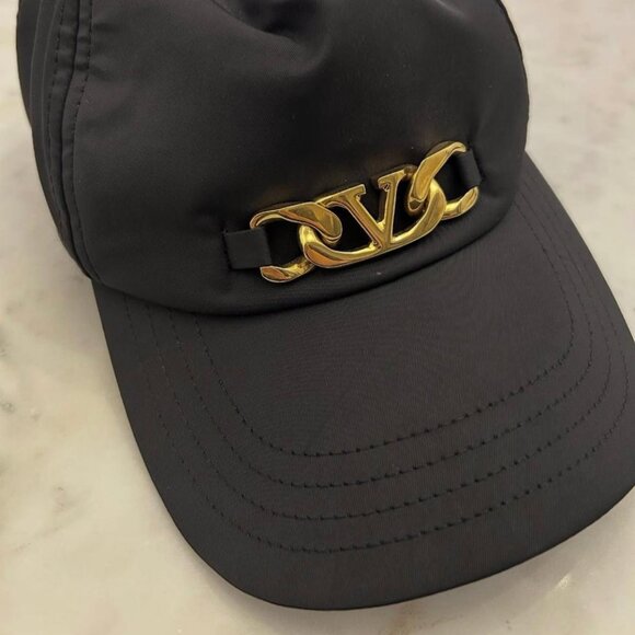 VALENTINO - Picture 1 of 6